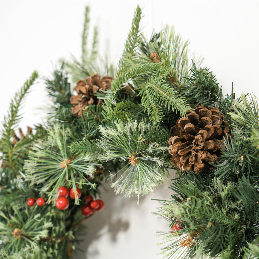 HOMCOM 60Cm Christmas Wreath with LED Lights Pine Cones Red Berries Green