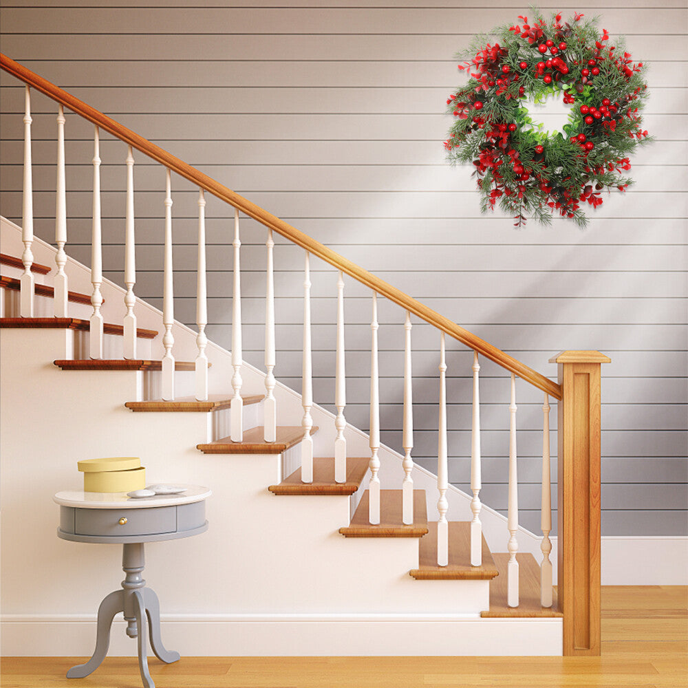 Artificial Xmas Wreath for Front Door Decoration with Red Berries