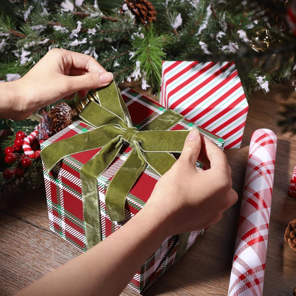 Reversible Christmas Wrapping Paper Roll, Classic Red & White Plaid Gift Wrap for Christmas, Holiday, Winter Party, 43Cm X 10M