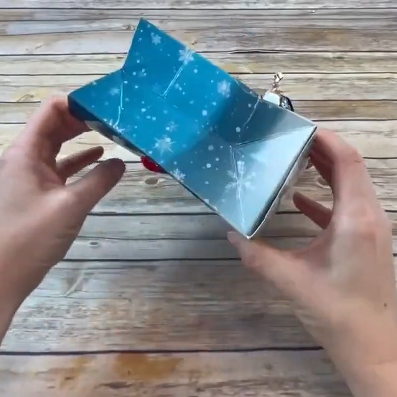 10 X Christmas Gift Bags - Xmas Tree Gift Box Sweet Packaging (12X8X10Cm High)