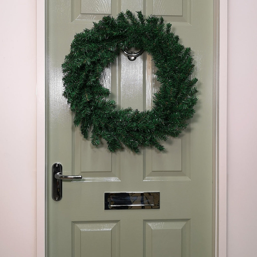 60Cm Plain Green Christmas Wreath With160 Tips
